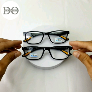 Kacamata Minus Photocromic Persegi Panjang Engsel Peer Frame Plastik L 13.5cm T 3.5cm - 4007