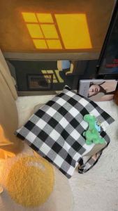 กระเป๋าผ้าราคาน่ารักลายตารางใหญ่