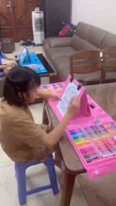 (Loại Đẹp) Hộp Bút Màu 208 Chi Tiết. Bộ Màu Vẽ Tranh Cực Đẹp Cho Trẻ Thoả Sức Sáng Tạo Phát Triển Tài Năng Nhí