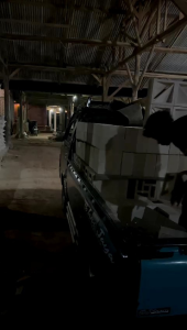 Roster beton rumah pagar kekinian /hiasan dinding /motif varian warna abu putih merah anti tampias