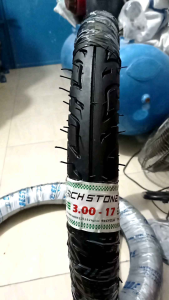 Ban Motor 300-17 & 90/90-17: Pilihan Terbaik Untuk Bebek