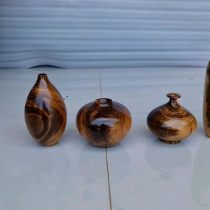 Bình decor bình gỗ trang trí siêu dễ thương làm từ gỗ gụ tự nhiên.