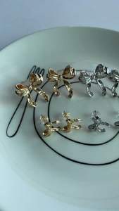 Nice Accident รุ่น ‘Bowtiful Duo’ | ต่างหูโบว์ยอดนิยม 2 ขนาด (Popular Bow Earrings in 2 Sizes)