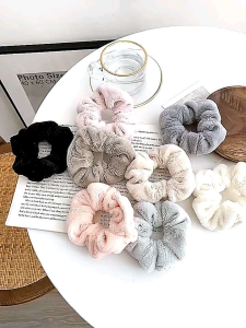 IKAT RAMBUT KOREA KEKINIAN BAHAN BULU DAN BAHAN BELUDRU