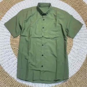 Kemeja Polos Pria Lengan Pendek Sage Green Casual – Katun Adem Nyaman – Tersedia Ukuran Jumbo