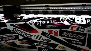 Desain Stiker Klx Gordon: Aksesoris Motor Berkualitas