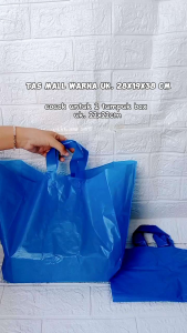 100 pcs Tas Plastik warna tebal ukuran 28x19x38 cm untuk box ukuran 22x22 cm kantong kresek packing