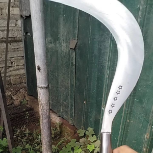 Arit Rumput & Ranting Superan Madura: Perangkat Perkebunan