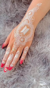 HENNA INSTAN PUTIH/HENNA TEMPEL( 1 pcs untuk sepasang tangan)FREE LEM KULIT+FREE MANIK+FREE GLITTER