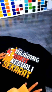 Kaos Dilarang Sakit Kecuali Sekarat catton combad24s tebal T-shirt