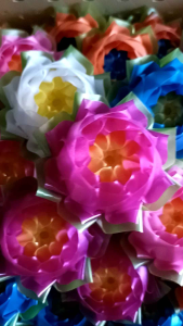 เหรียญโปรยทานดอกบัวดาวตัวเปล่าราคาถูก แพ็ค50ดอก