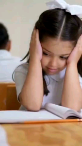 Buku Usborne tentang Ketakutan & Kebebasan: Panduan untuk Mengatasi Ketakutan