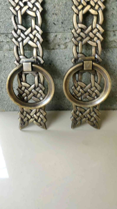 Tarikan Pintu Gebyok Kuningan Antik Motif Tali Ukir 25 cm 2 Pcs