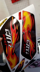 I NEW KAWASAKI 175 GAS TANK FULL SET STICKER DECALS EMBLEM