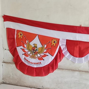 Bendera background garuda semi 5 dan 10 gelombang