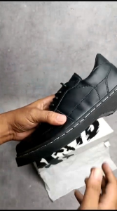 MUZAN Sepatu Docmart Low Boots Pantofel Pria Formal Kerja Casual Keren Kulit PU