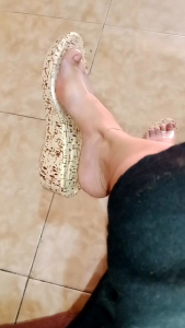 IC 01 Wedges Wanita Ban Mika 5cm beli sekarang ready stok