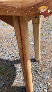 โต๊ะกลางไม้สะเดา  โต๊ะกลางห้องรับแขก โต๊ะกลางห้องนั่งเล่น  โต๊ะกลางห้องสมุด ผลิตจากไม้จริง  โต๊ะกลางแคปซูล โต๊ะกลางคาเฟ่ โต๊ะกลางวินเทจ โต๊ะกลางไม้แผ่นเดียว ขนาดกว้าง35cm. ยาว100cm.สูง 55 cm.