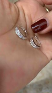 8mm 9mm10mm 1 chiếc khuyên tai bạc tròn gắn đá màu trắng đen