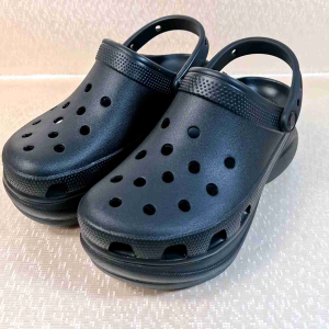 Sandal Crocs Classic Bae - Crocs Bae - Sepatu Sandal Crocs Classic Bae Wedges