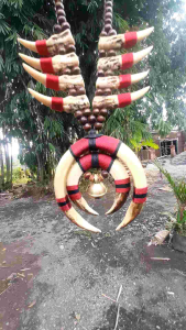 Kalung Aksesoris Etnik Pria Wanita – Taring dan Manik Tribal Custom Handmade