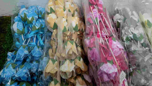 Bunga Telur Perkhawinan Hantaran is an Unique Wedding Parties/50 Pcs Per Pkt Bunga Telur Perkhawinan Hantaran