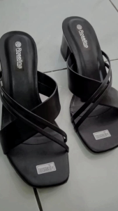 Sandal Heels Wanita Simpel Elegan Terbaru Kekinian