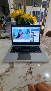 laptop toshiba nhật vỏ nhôm mỏng nhẹ i5 thế hệ 5 . ram 4g . ổ ssd 128g . màn 13.3inh pin dùng trên 1 giờ