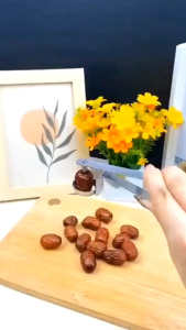 Alat Pemisah/ Pembuang Biji Kurma Pengupas Biji Buah Kurma