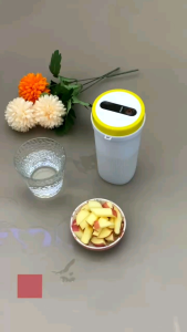 Blender Portable Juice Mini Cup 300ml Usb Charger 4 Mata Pisau Stenlis