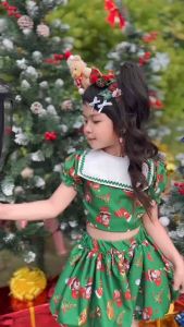 🎄ชุดคริสต์มาส แบบโซคิ้ว น่ารักมาก❤️ (เสื้อ+กางเกงบอลลูนสุดคิ้ว)  สดใส สมวัย😍