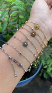 Gelang Terbaru 750 Tangan Rantai Bunga Daisy Titanium Permata Cx05092504