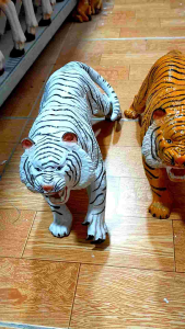 Tượng gốm con hổ trang trí phong thủy