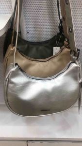 Tas Wanita Sling Bag Flicka W 94: Tas Desain Unik & Nyaman untuk Berbagai Acara