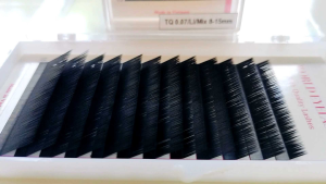 Mi khay 12 hàngtóc matte - đen nhámđộ dày 0.07độ cong B C CC D I J Umi siêu đẹpmi đendễ bắt keo dụng cụ nối mi.