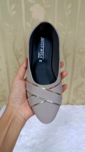 🔥รองเท้าคัทชูหัวเรียว #ไซส์.36 - 45 (เผื่อไซส์ด้วยนะคะ) #ส้นแบน #หนังนูบัค...พร้อมส่ง✅