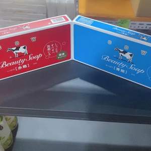 COW Beauty Soap - Red & Blue - Direct from Japan