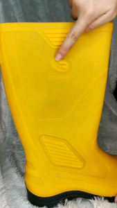 Sepatu Boots Karet & Eco 3 Kuning: Pilihan Terbaik untuk Outdoor
