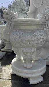 Bát hương bằng đá 1m- lư hương cao 1m.