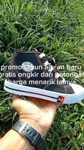 Sepatu Sekolah Kanvas Hitam Sol Karet Kuning Murah & Awet