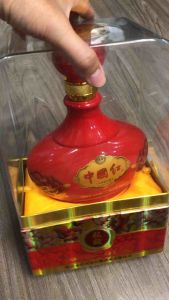 Mao Đài hoàng Cung hộp đế sắt 500ml