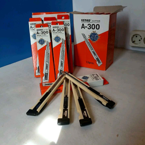 Pisau Cutter Merek Kenko A-300