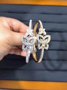 ReadyStock🔥Women Titanium Steel Bangle 18K Gold Bracelet Jewelry Gelang Tangan Perempuan Emas T068