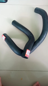 SELANG RADIATOR DAIHATSU TAFT GT F-70 ATAS-BAWAH