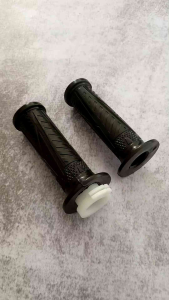HANDGRIP HANDLE GRIP STANDAR KARET PEGANGAN STANG VEGA R VEGA ZR HARGA 1 SET