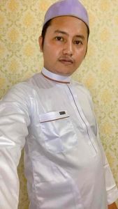 Baju koko pria muslim putih semi les orange Bahan Saudi premium polyester original Alghin Exclusive lengan panjang