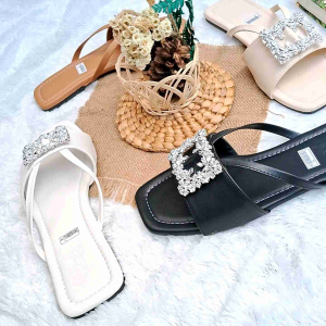 Sandal Teplek Wanita Kekinian & Flat Casual