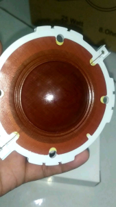 sepull sepul lilitan persamaan penganti corong speaker merk Toa ZH 5050 Dan ZH 5025 pasti pas klop sekali kualitas pabrik jangan diragukan kelebihan harganya lebih MURAH kwalitas silakan bisa di bandingkan dengan merek TOA