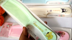 Sisir Rambut Karakter Lucu Warna Dove | Al Barokah 26