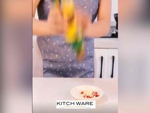 KITCH WARE Seasoning Sauce Bottle Spice Container Pressure Nozzle Kitchen Gadget Tool